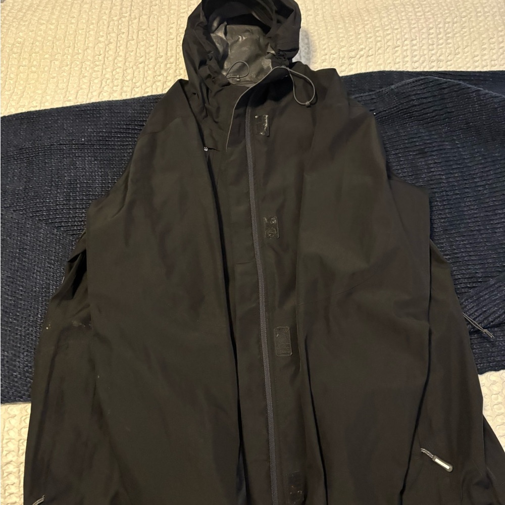 Lands' End Women’s Black Raincoat